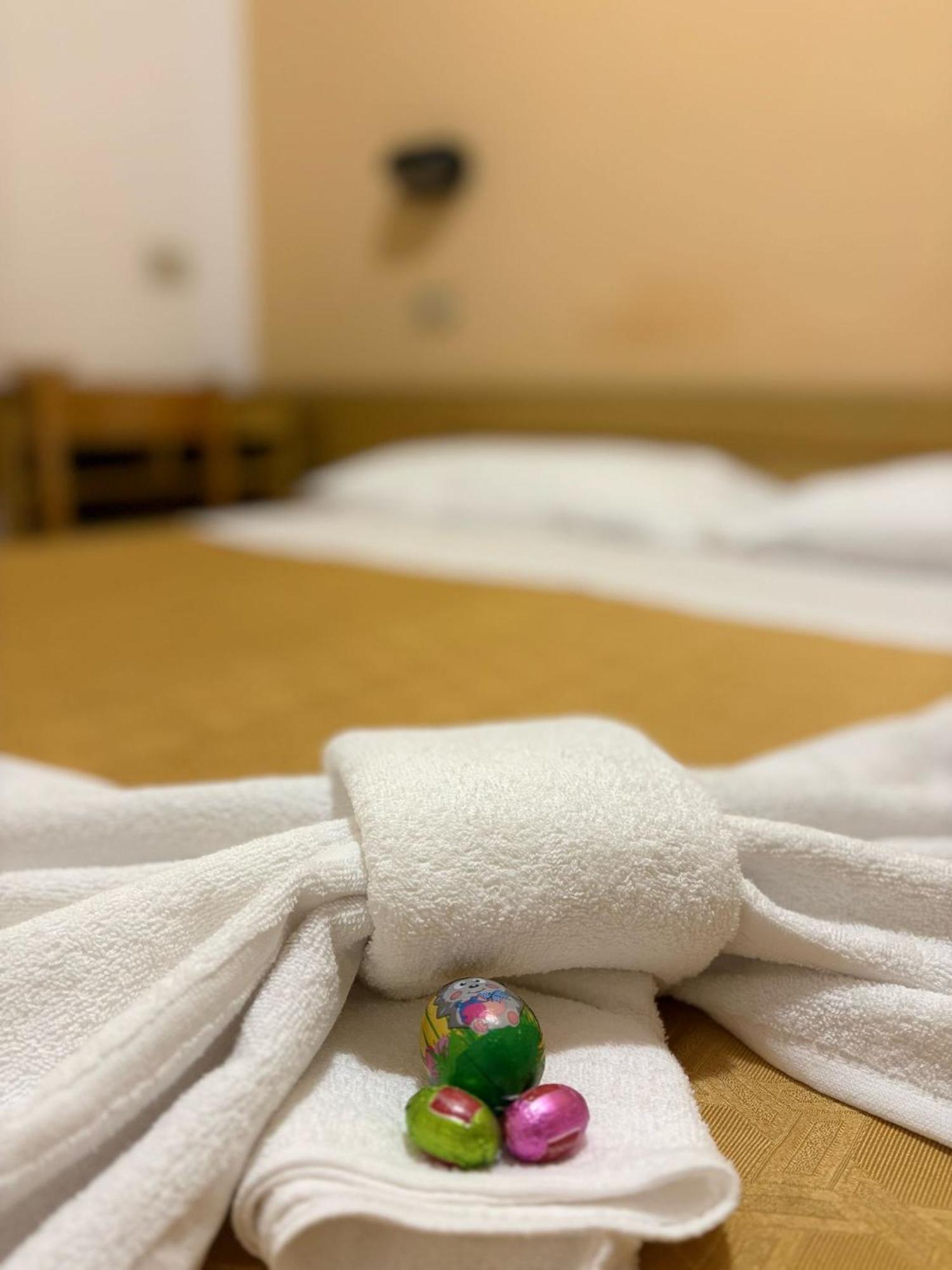 Hotel Sport Римини Екстериор снимка